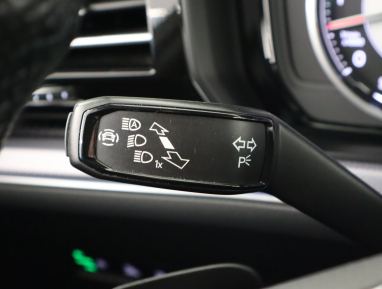 Volkswagen Touareg - 2021