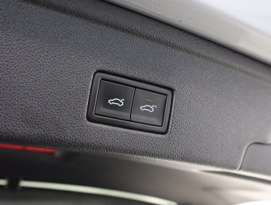 Volkswagen Touareg - 2021