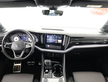 Volkswagen Touareg - 2021