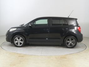 Toyota Urban Cruiser - 2009