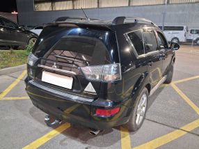 Mitsubishi Outlander - 2010