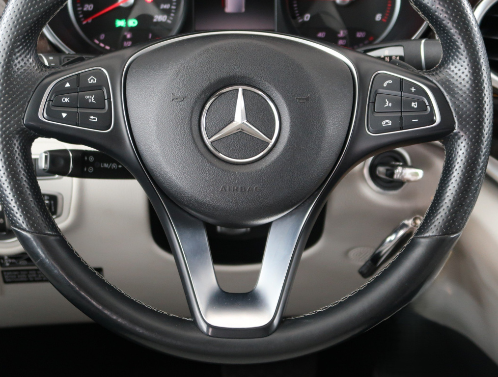 Mercedes-Benz Marco Polo