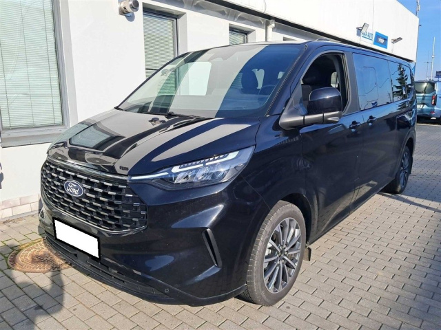 Ford Tourneo Custom 2025