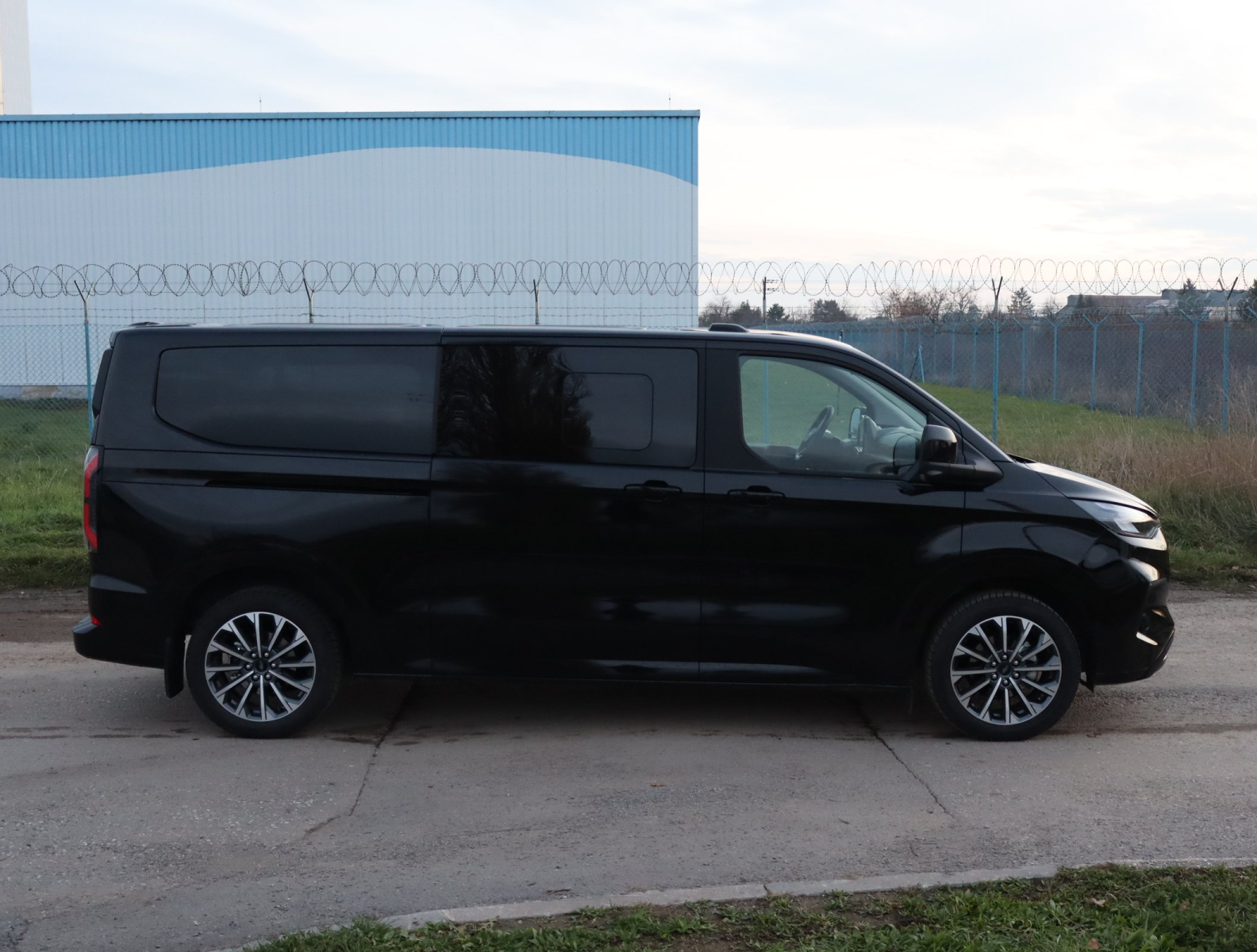 Ford Tourneo Custom - 2025