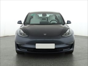Tesla Model 3 - 2021