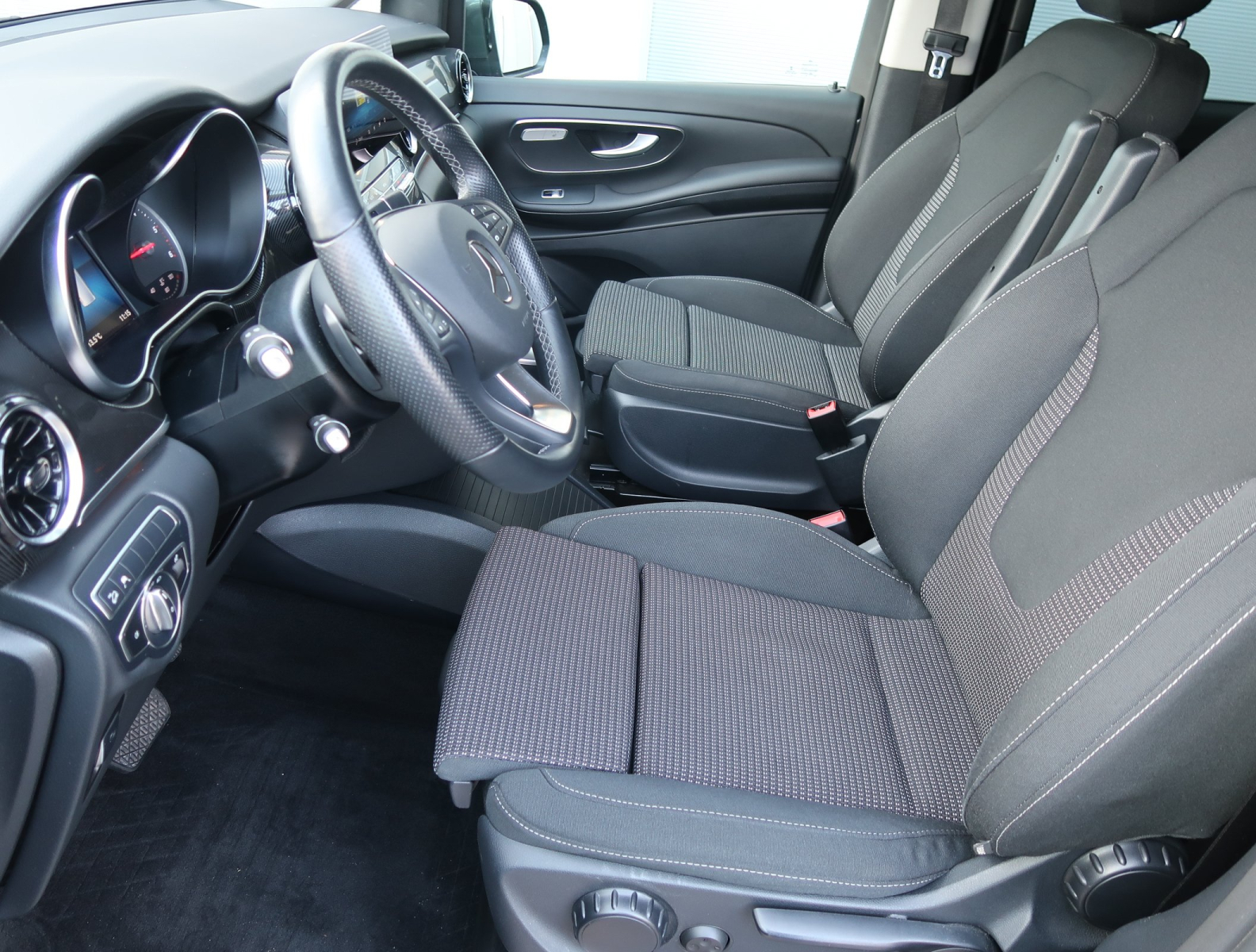 Mercedes-Benz V - 2022