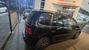 Volkswagen Touran - 2011