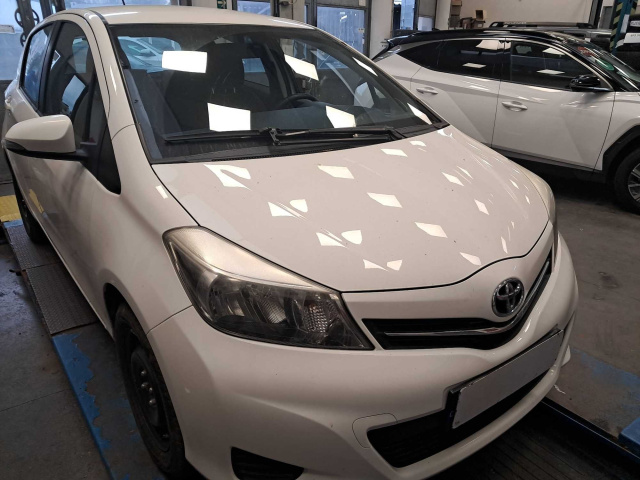 Toyota Yaris 2011