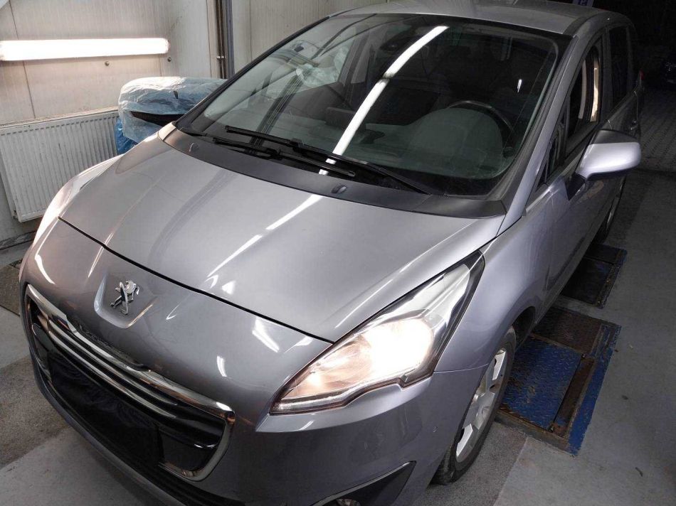 Peugeot 5008 - 2016
