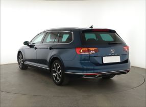 Volkswagen Passat - 2023