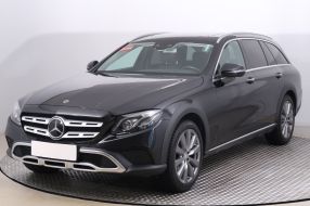 Mercedes-Benz E - 2016