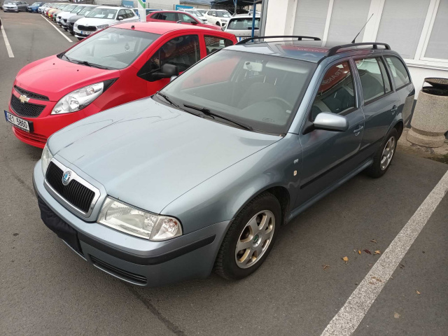 Škoda Octavia 2003