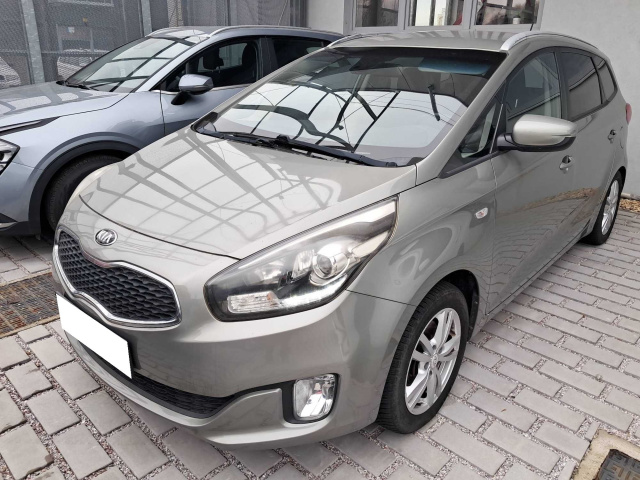 Kia Carens 2015