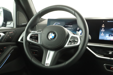 BMW X7 - 2026