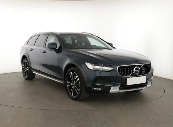 Volvo V90 Cross Country