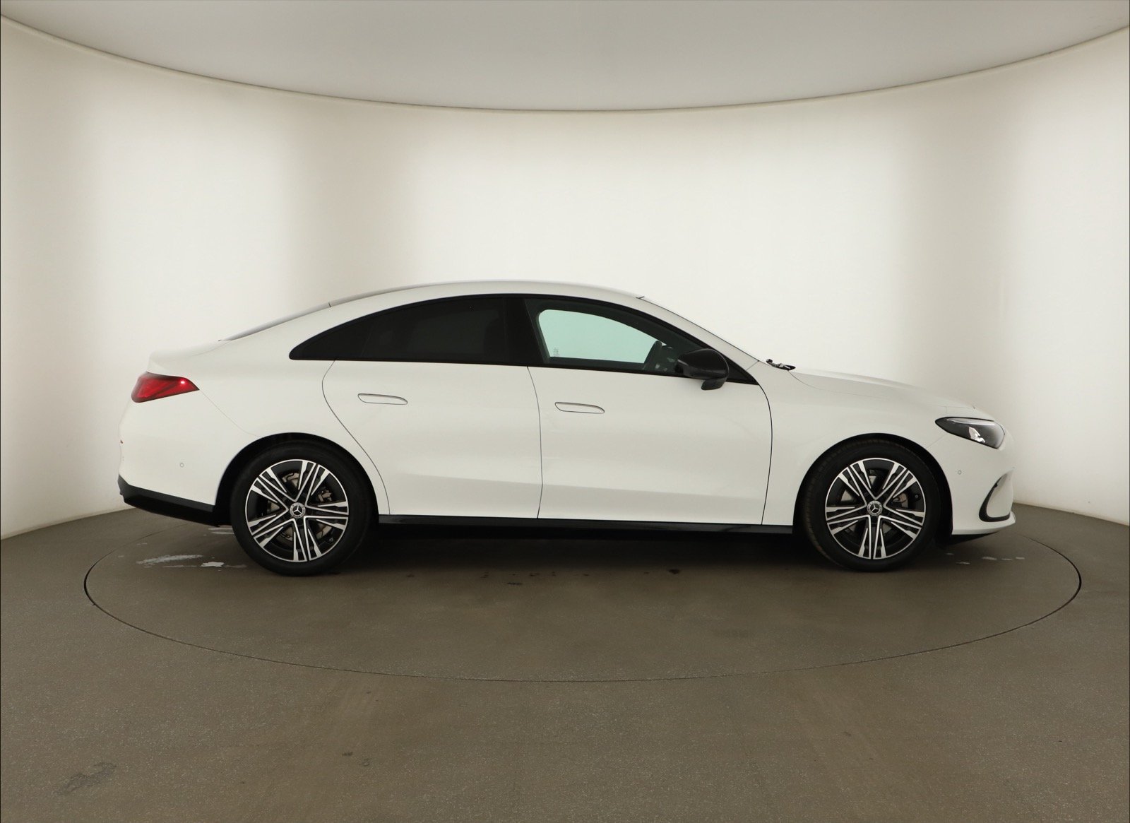 Mercedes-Benz CLA - 2026
