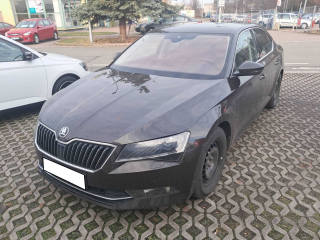 Škoda Superb 2016