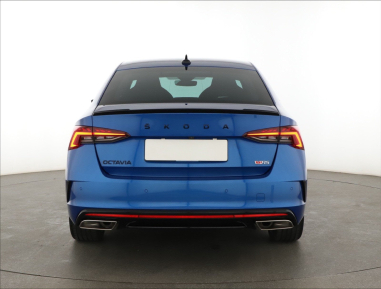 Škoda Octavia - 2023