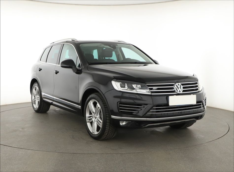 Volkswagen Touareg - 2015