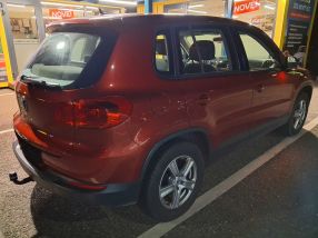 Volkswagen Tiguan - 2012