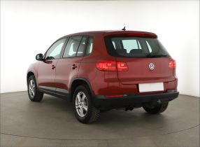 Volkswagen Tiguan - 2012