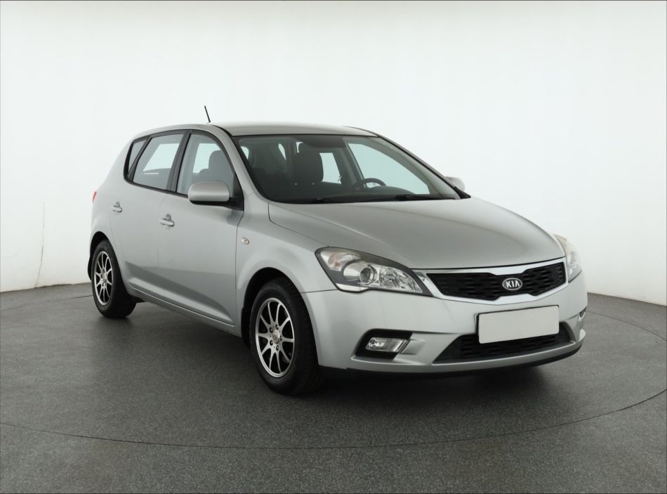 Kia Ceed - 2011
