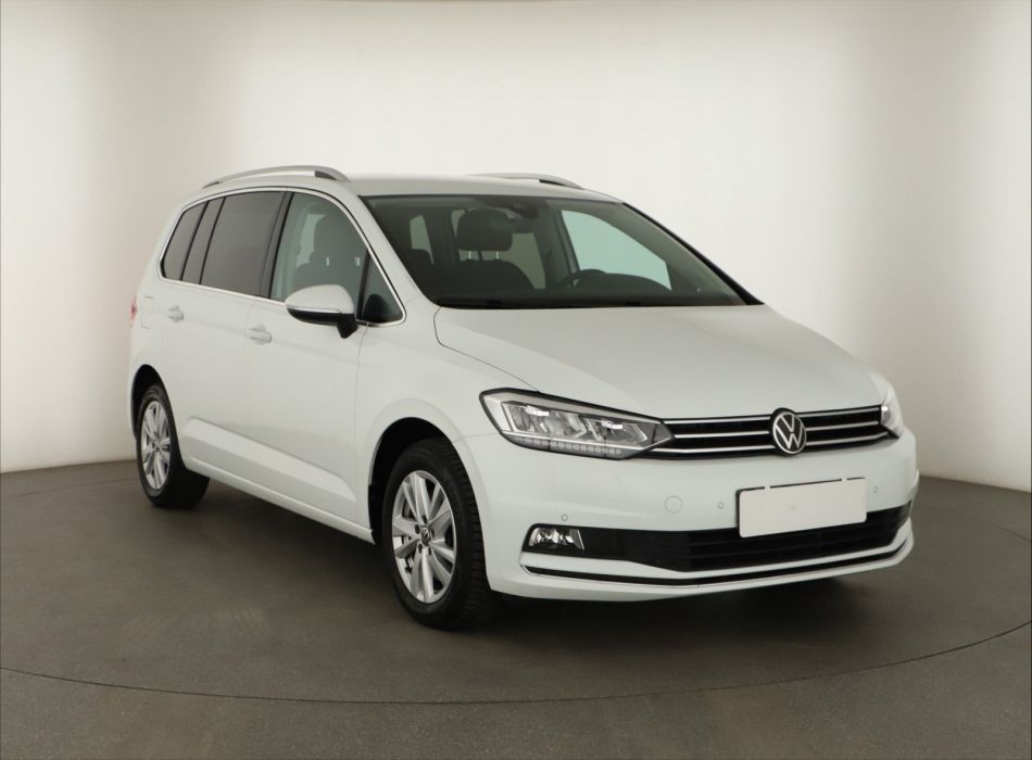 Volkswagen Touran - 2021