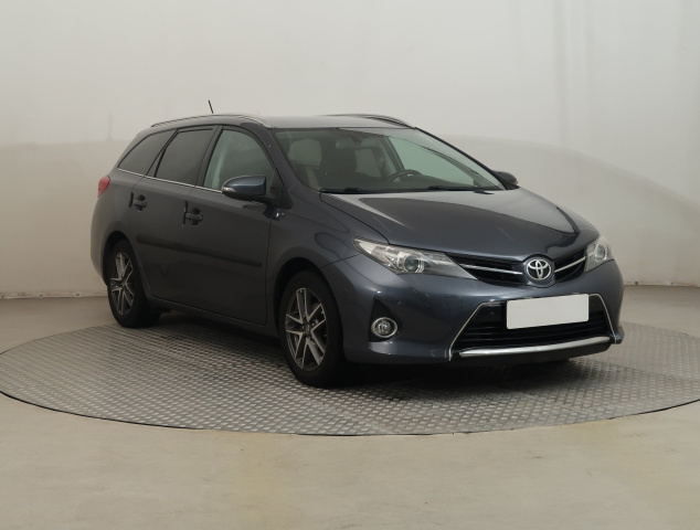 Toyota Auris 2014