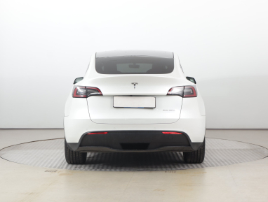 Tesla Model Y - 2022
