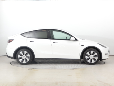 Tesla Model Y - 2022