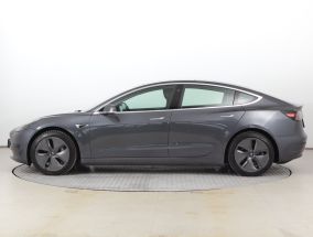 Tesla Model 3 - 2020
