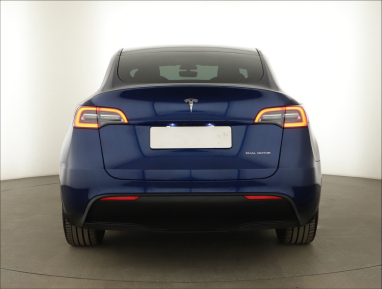 Tesla Model Y - 2022