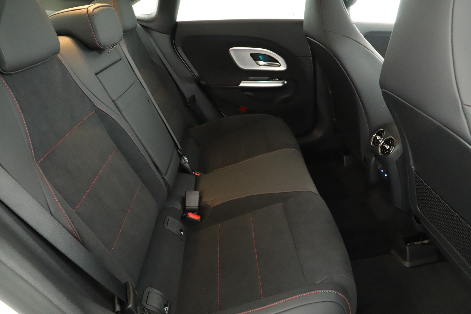 Mercedes-Benz CLA - 2026