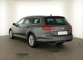Volkswagen Passat - 2017