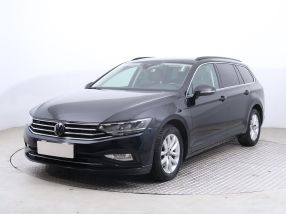 Volkswagen Passat - 2021