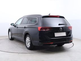 Volkswagen Passat - 2021