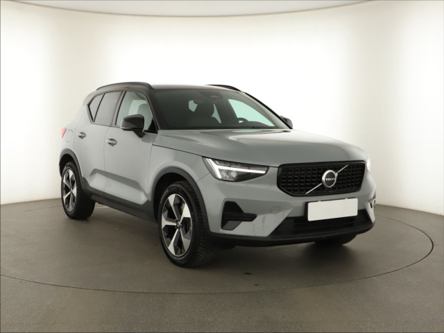 Volvo XC40 2023