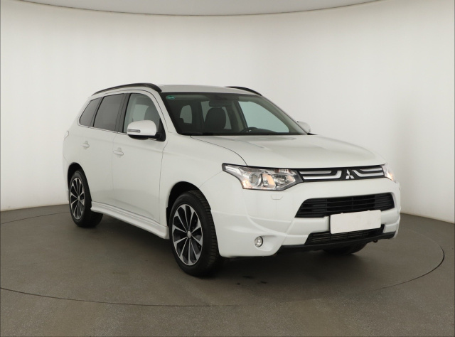 Mitsubishi Outlander 2014