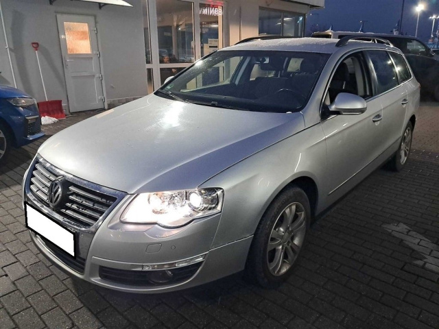 Volkswagen Passat 2011