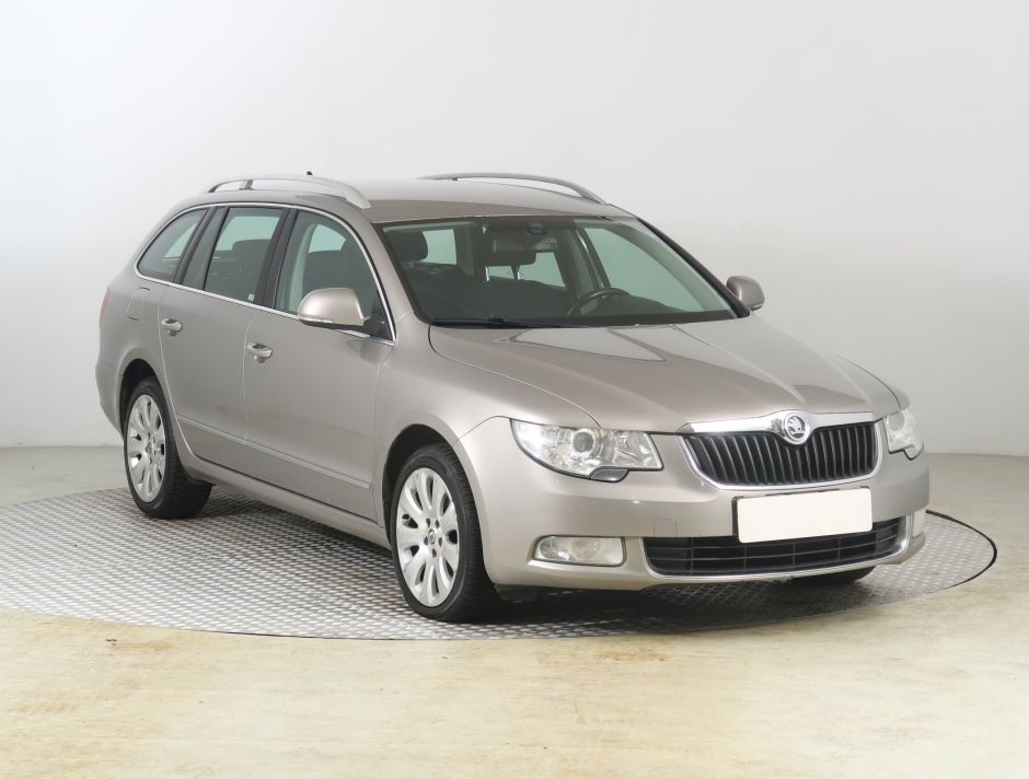 Skoda Superb - 2011