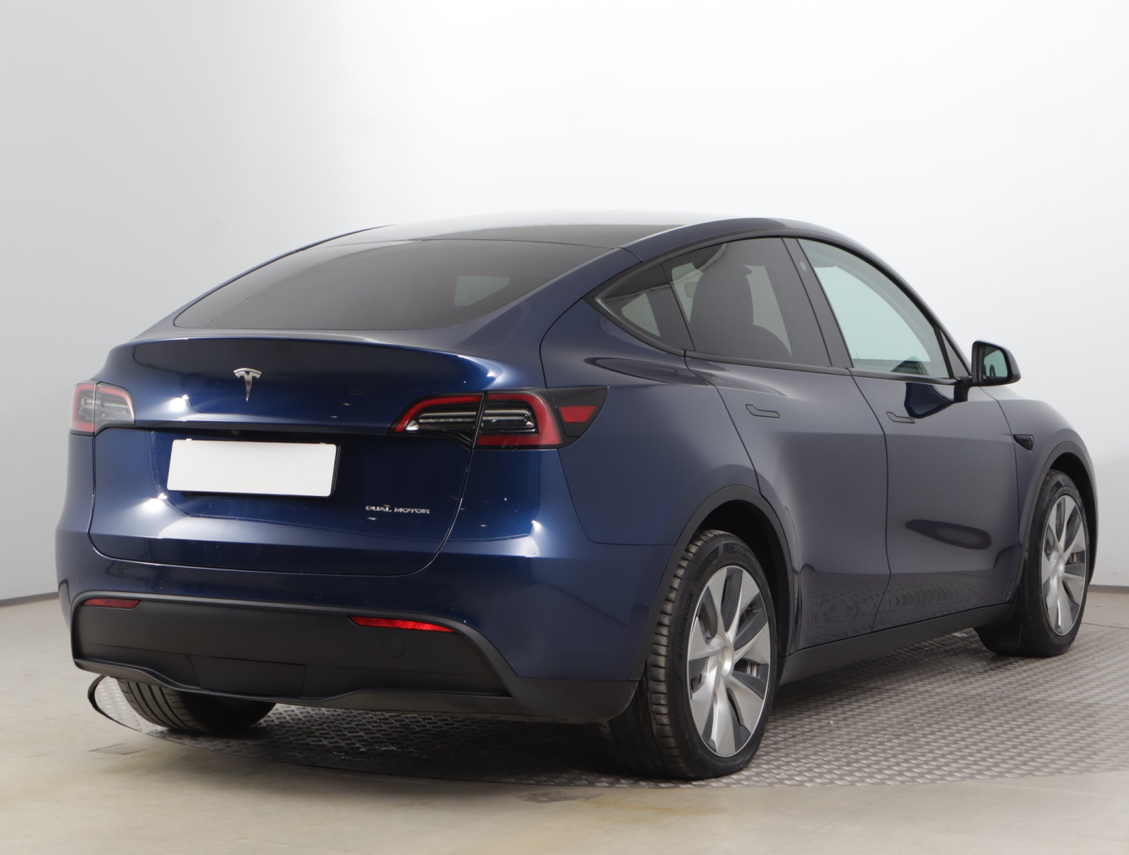 Tesla Model Y - 2022