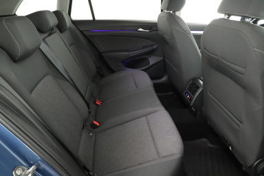 Volkswagen Golf - 2024