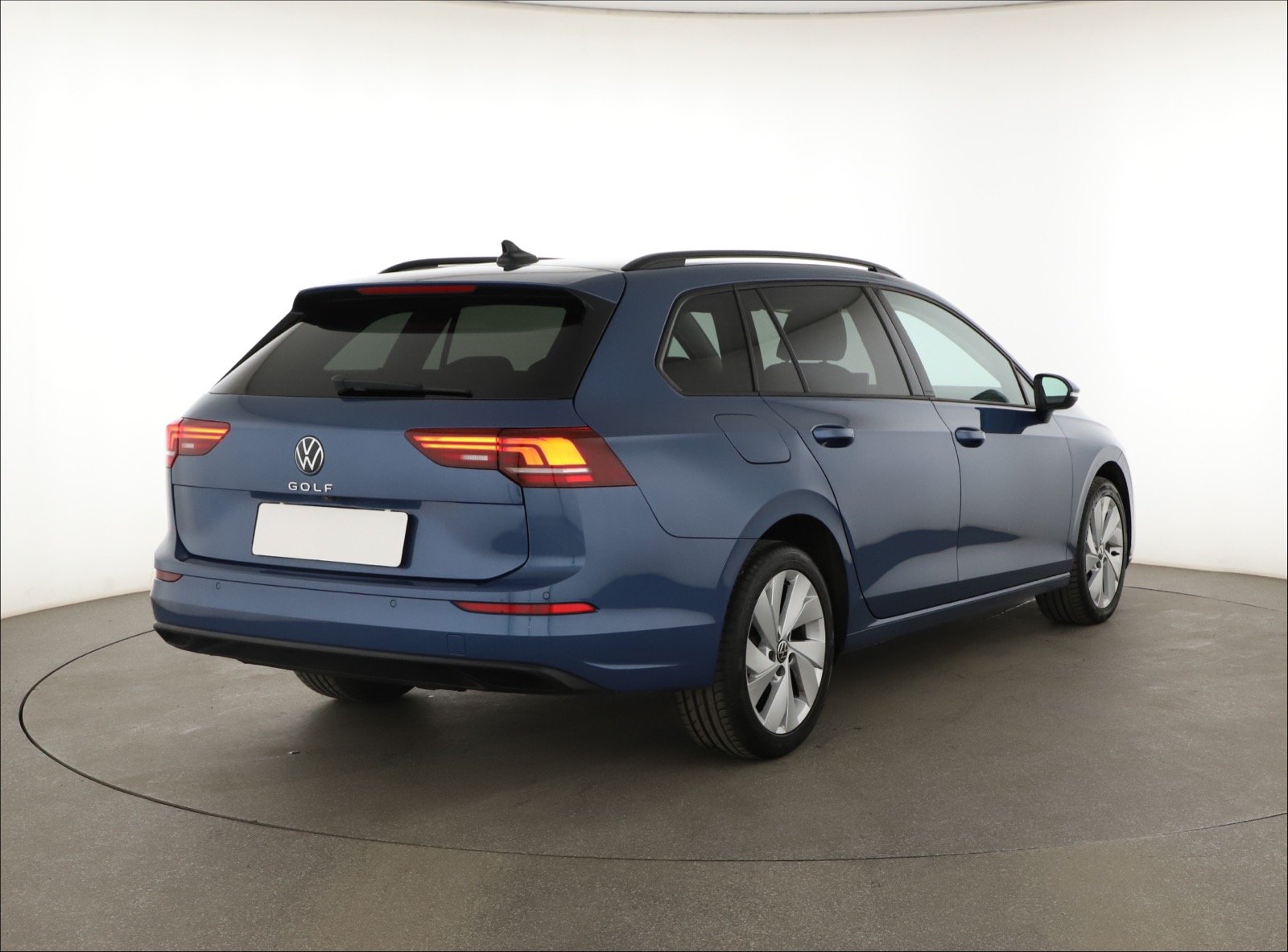 Volkswagen Golf - 2024