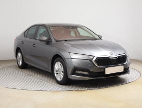 Škoda Octavia - 2023