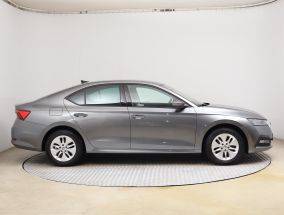 Škoda Octavia - 2023