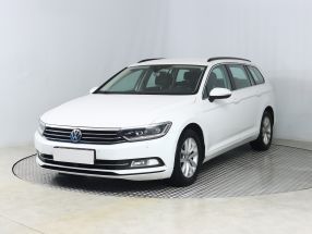 Volkswagen Passat - 2015