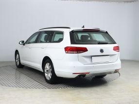 Volkswagen Passat - 2015