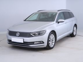 Volkswagen Passat - 2015
