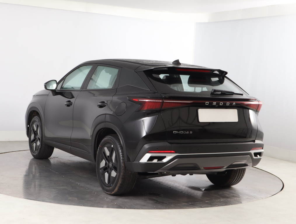 Omoda 5