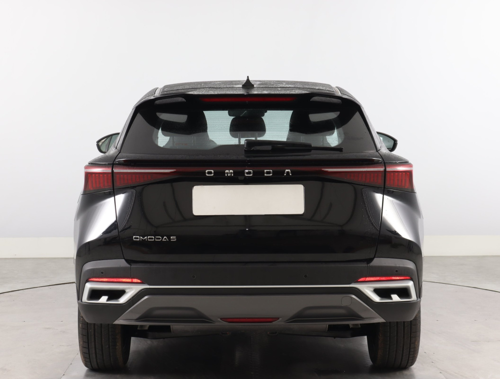 Omoda 5